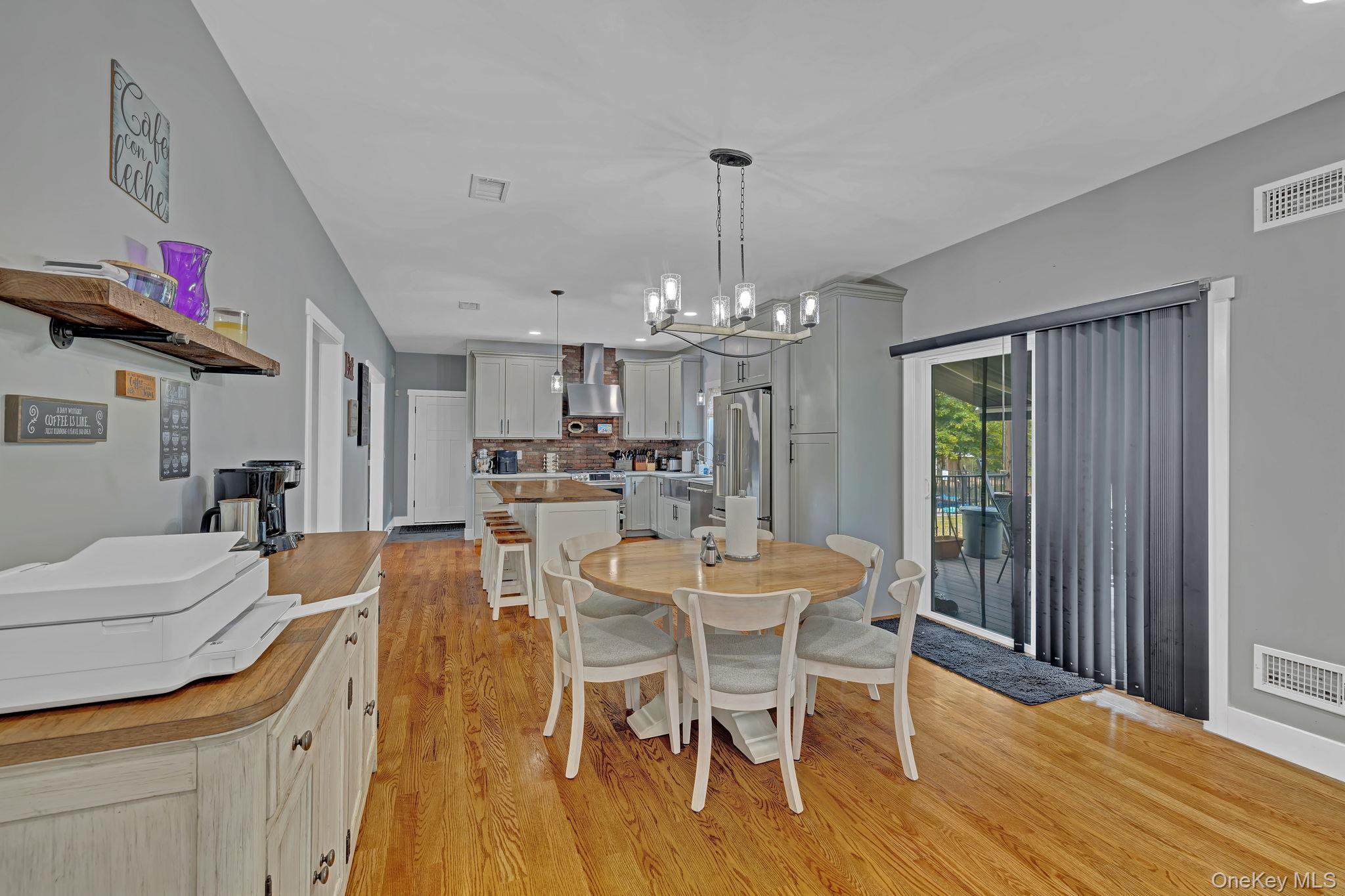 24 Woodside Court, Middletown, NY 10941