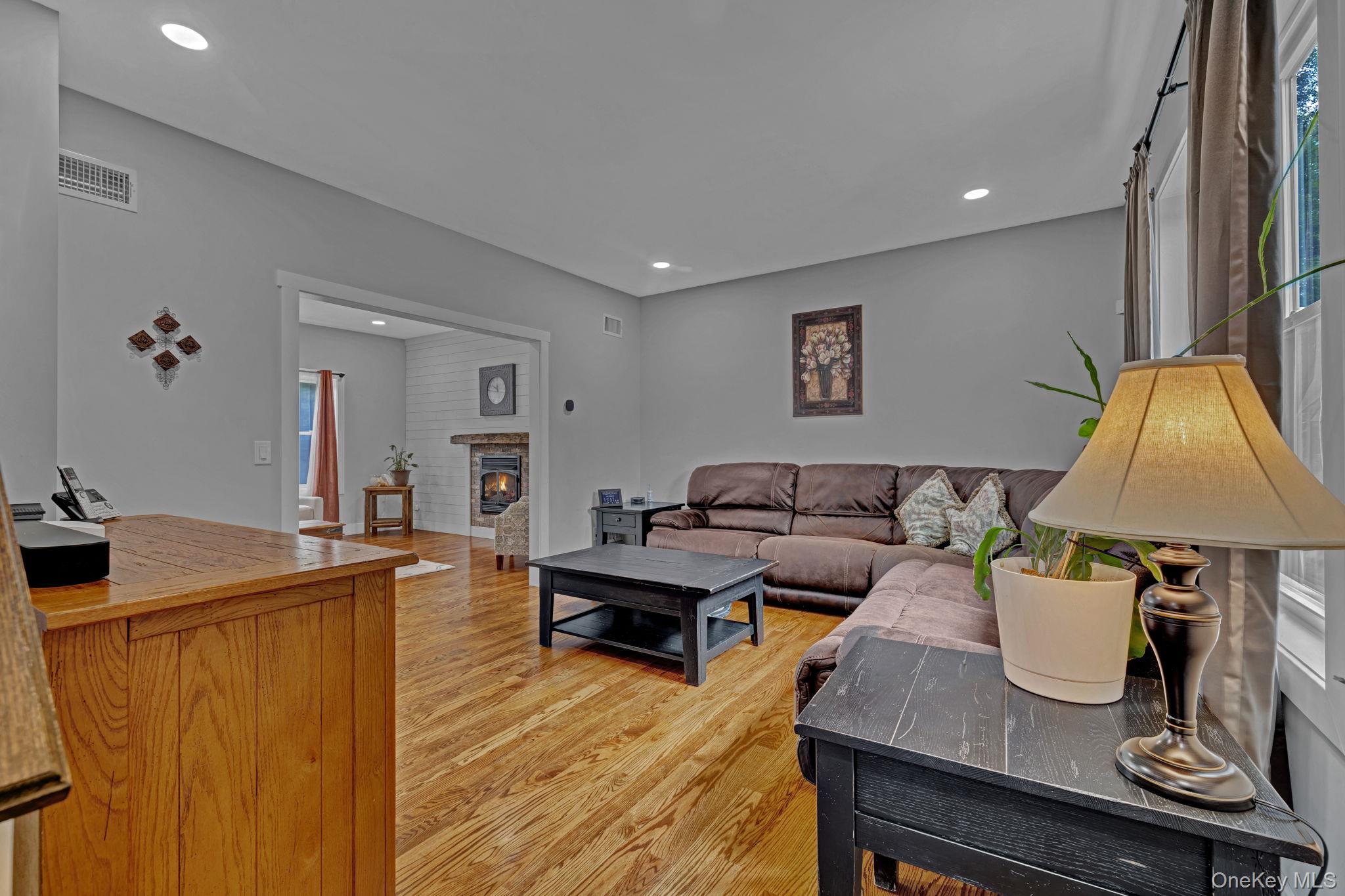 24 Woodside Court, Middletown, NY 10941