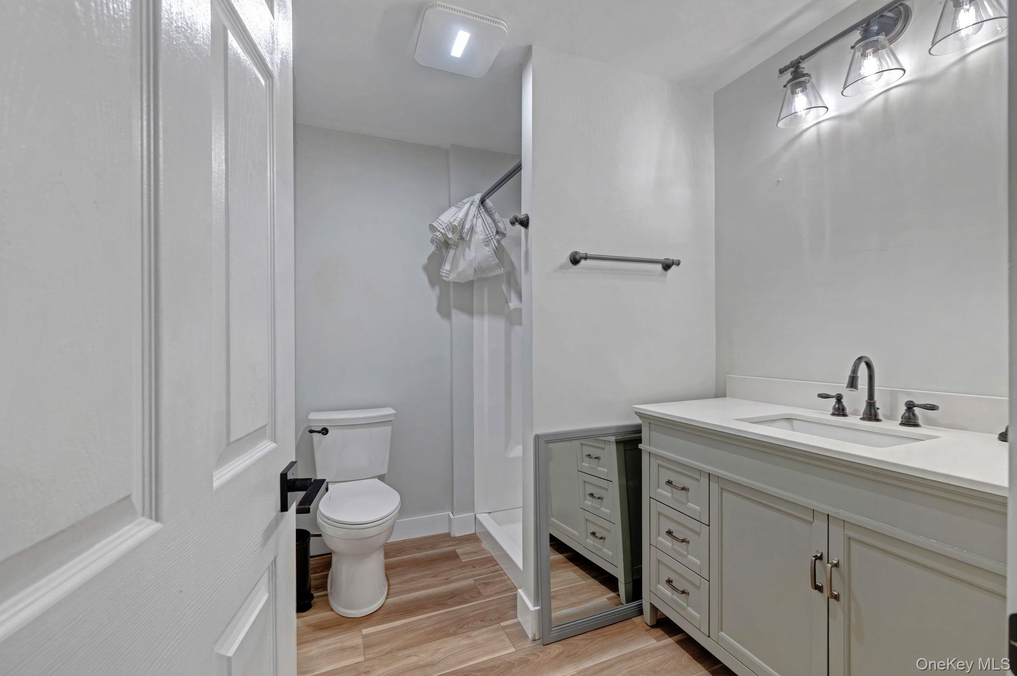 24 Woodside Court, Middletown, NY 10941