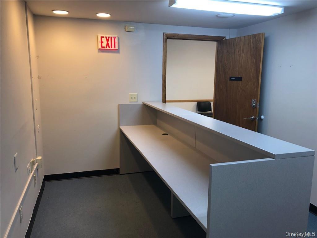 127 State Route 302, Pine Bush, NY 12566