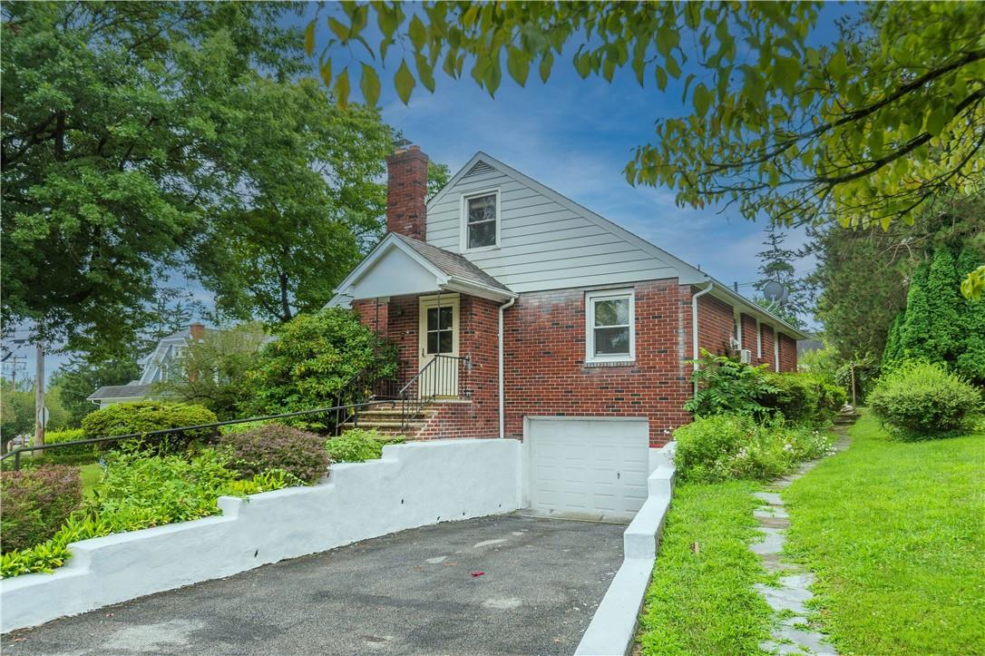 2 W College Avenue, Poughkeepsie, NY 12601