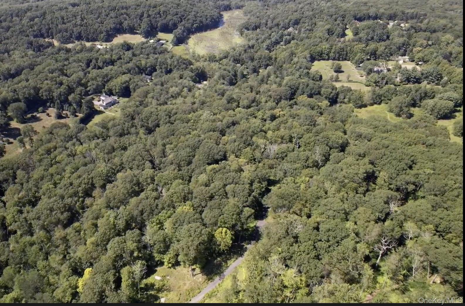 572 Cross River Road, Katonah, NY 10536