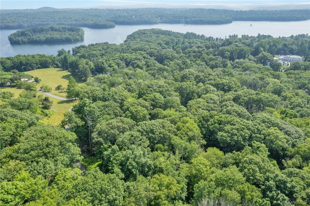 572 Cross River Road, Katonah, NY 10536