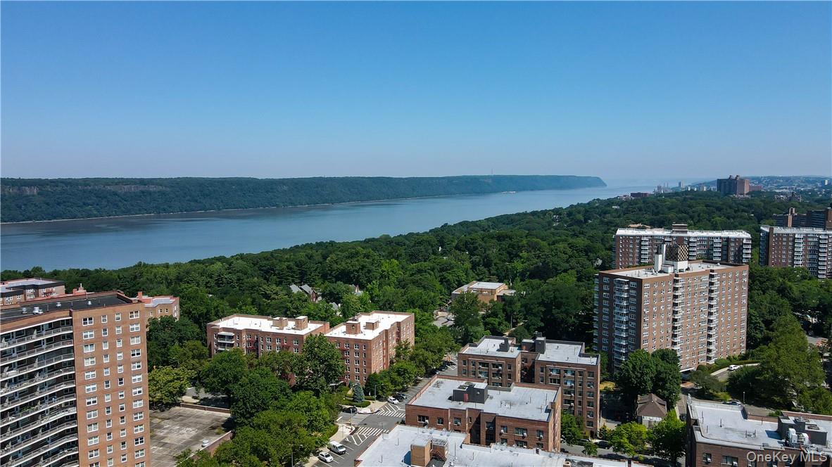 640 W 237th Street # 20B, Bronx, NY 10463