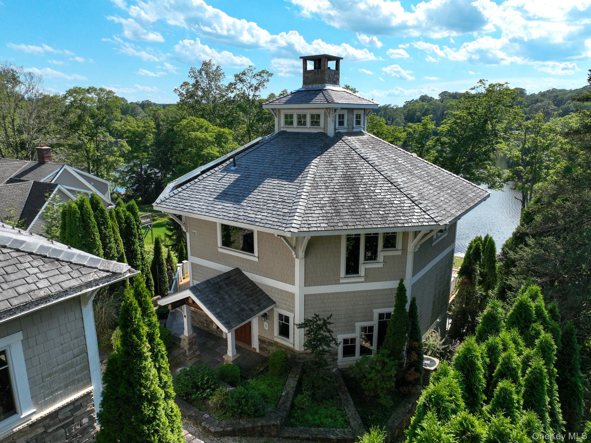 33 Truesdale Lake Drive, South Salem, NY 10590