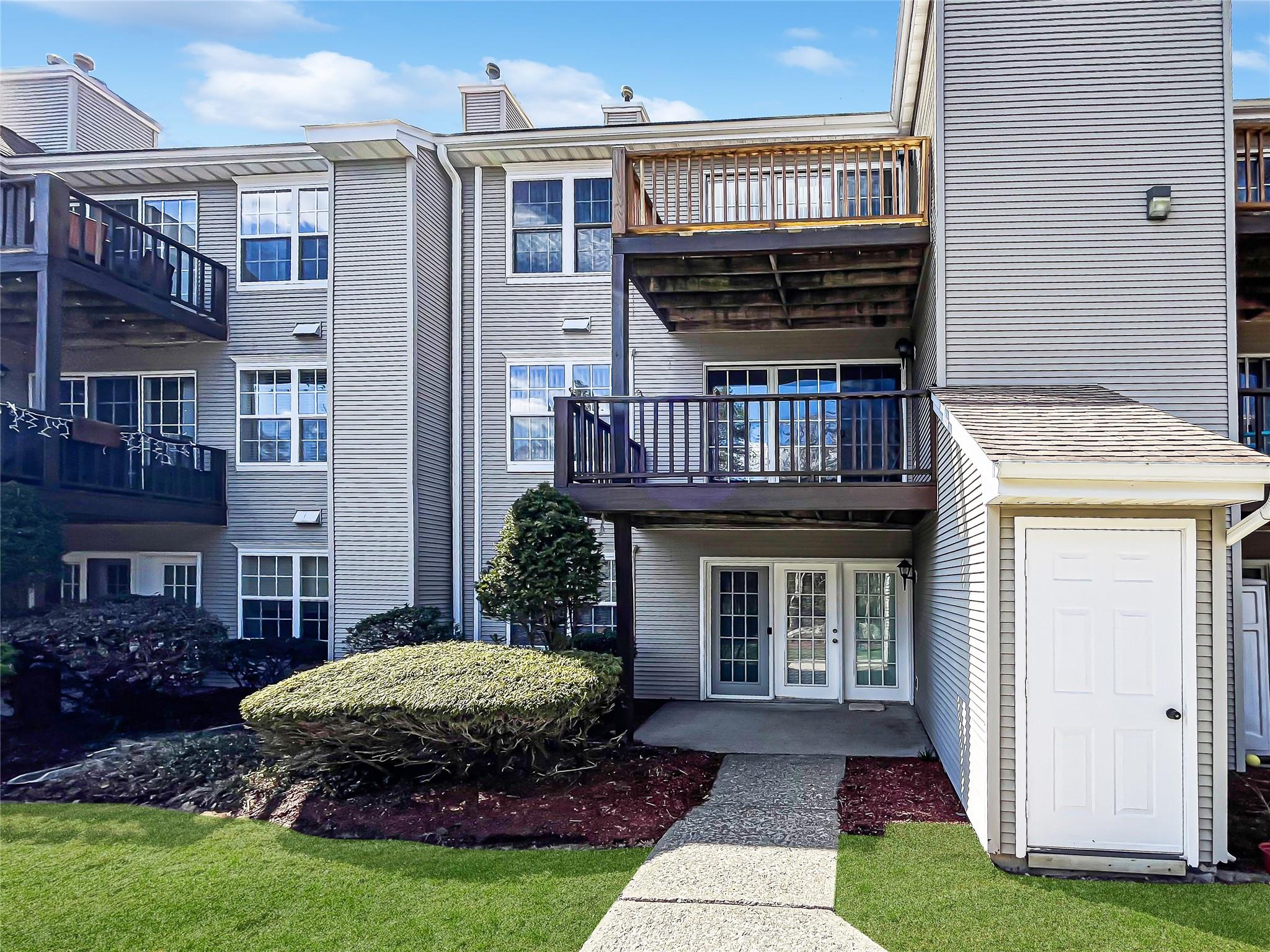 1004 Washington Green, New Windsor, NY 12553