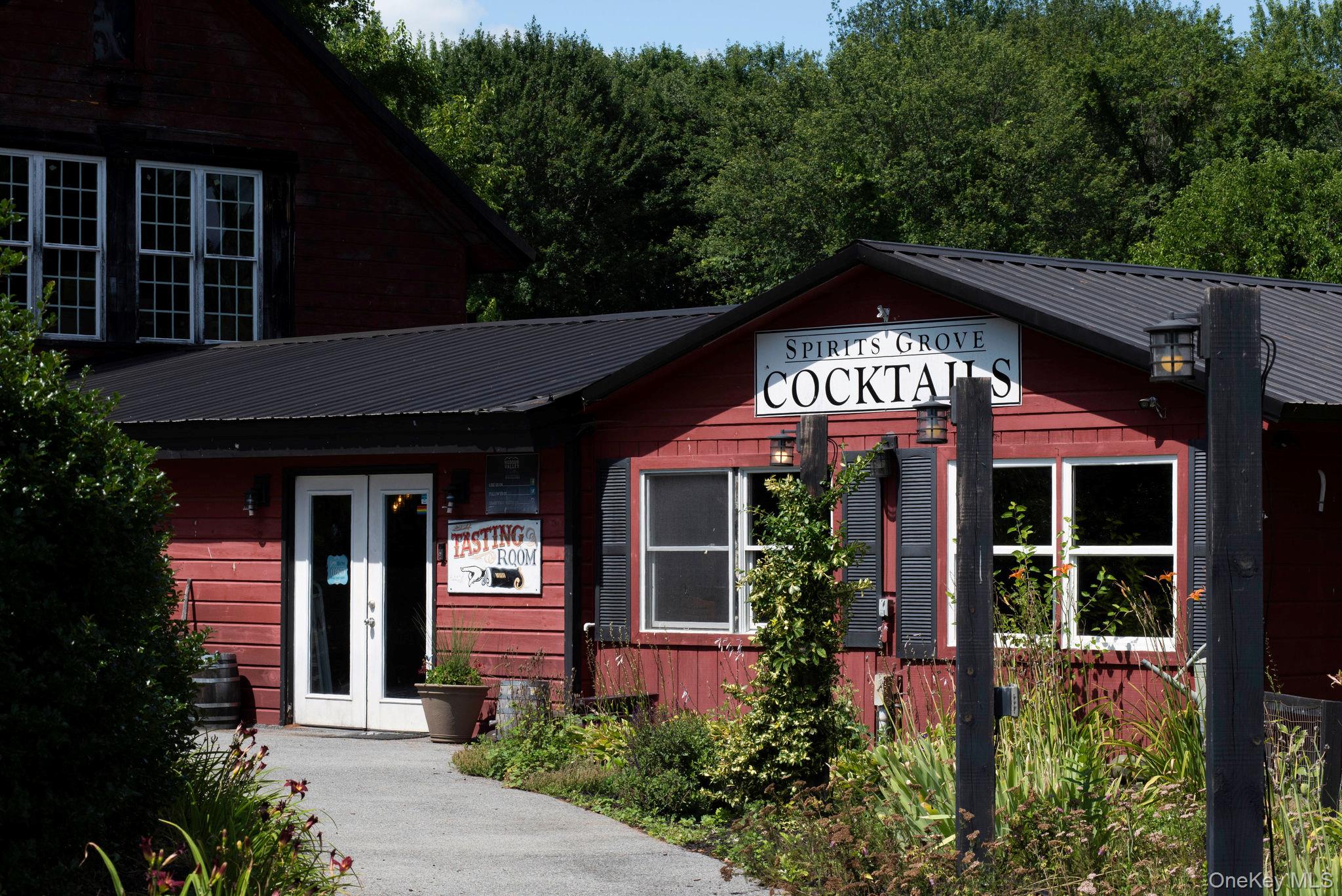 1727 Route 9, Germantown, NY 12526