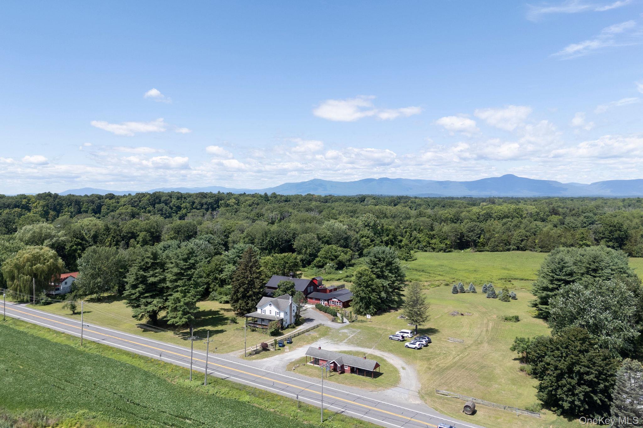 1727 Route 9, Germantown, NY 12526