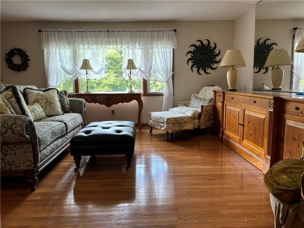 437 Lindholm Road, Fallsburg, NY 12747