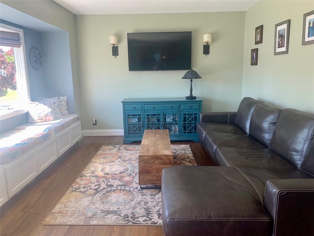 80 Udalia Court, West Islip, NY 11795