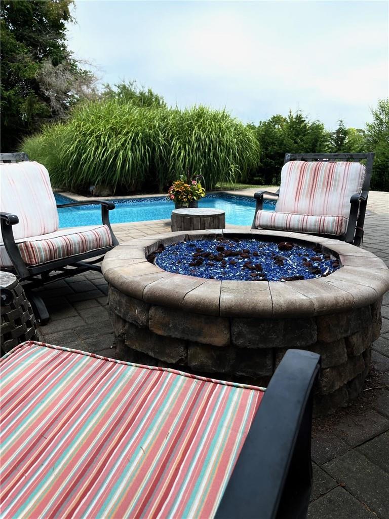 80 Udalia Court, West Islip, NY 11795