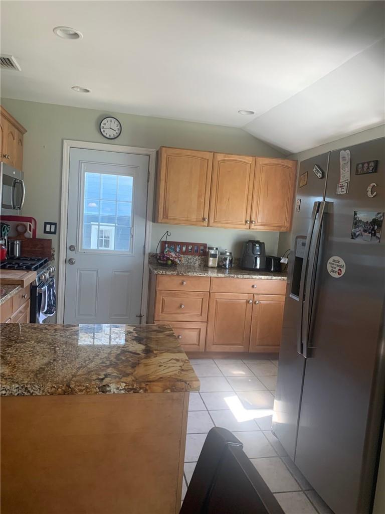 80 Udalia Court, West Islip, NY 11795