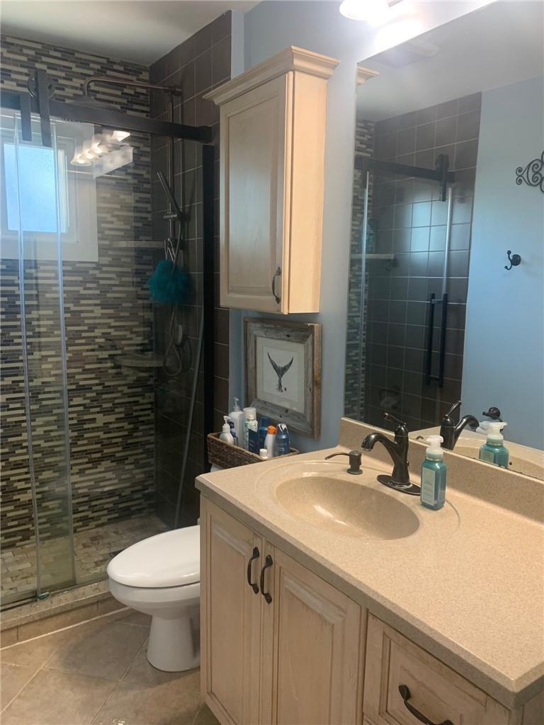 80 Udalia Court, West Islip, NY 11795