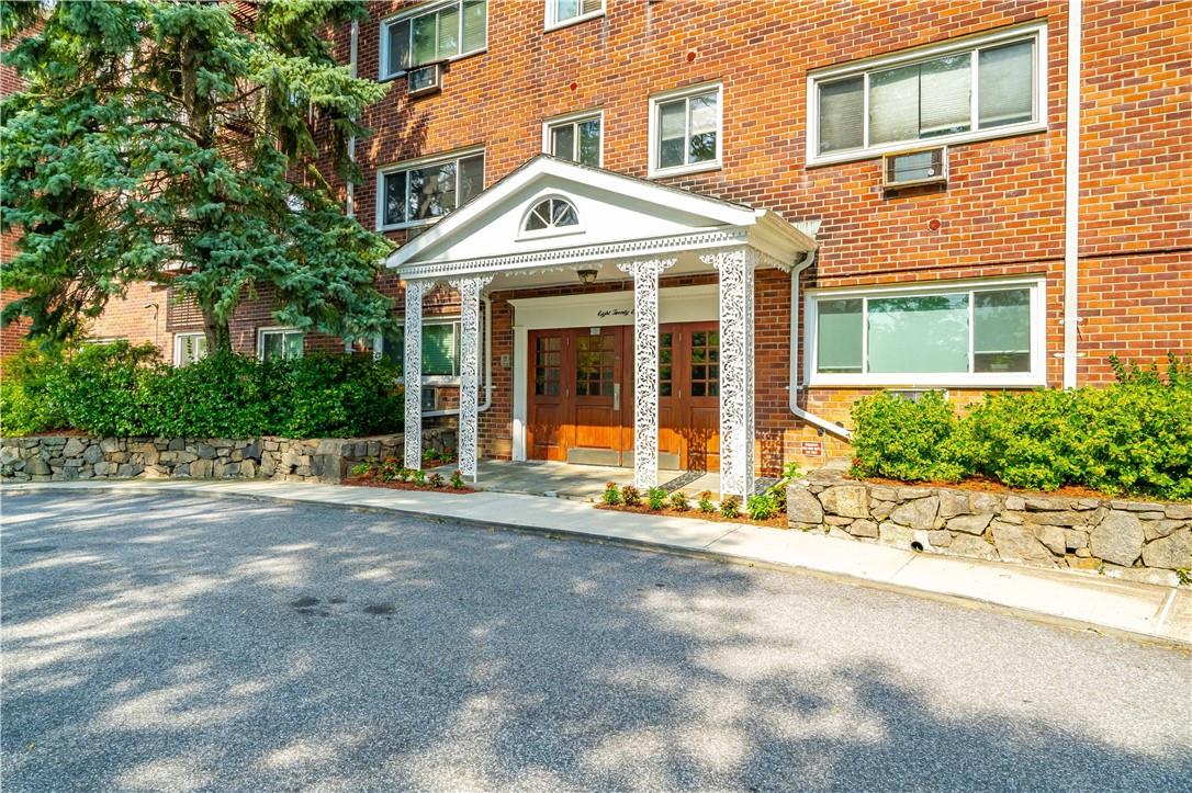 828 Pelhamdale Avenue # 1L, New Rochelle, NY 10801