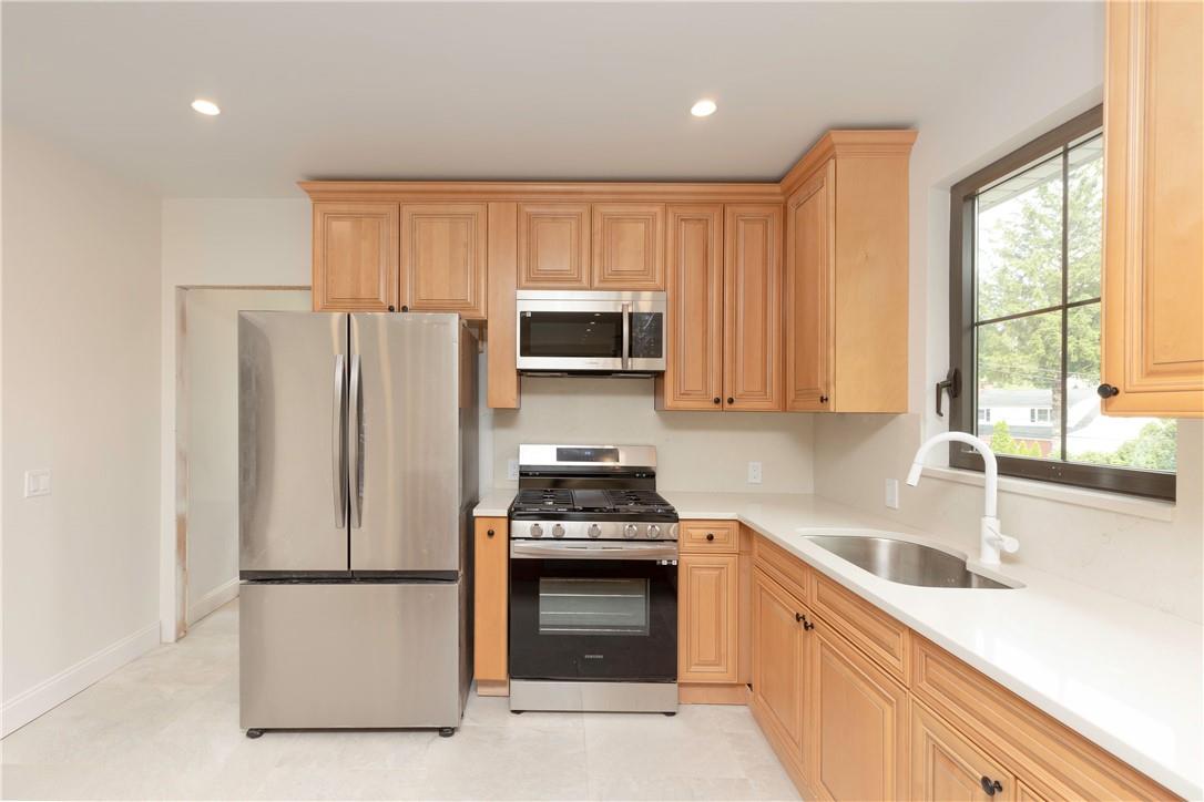 31 Maple Street # 2, Scarsdale, NY 10583