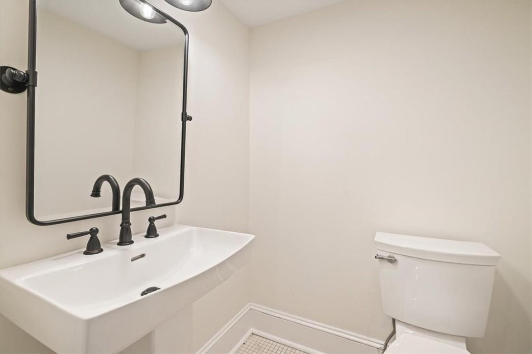 420 Nanny Hagen Road, Thornwood, NY 10594