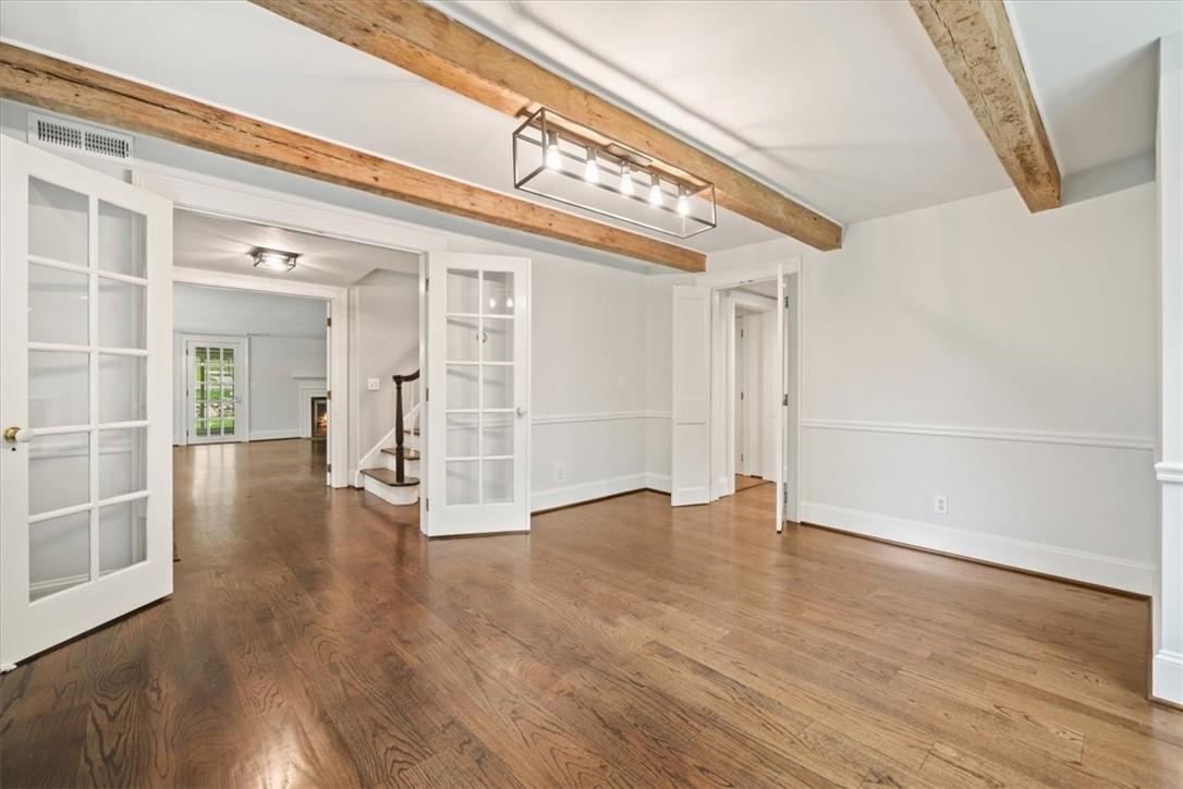 420 Nanny Hagen Road, Thornwood, NY 10594