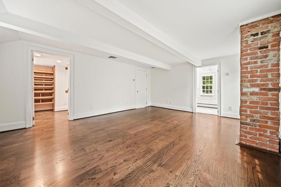 420 Nanny Hagen Road, Thornwood, NY 10594