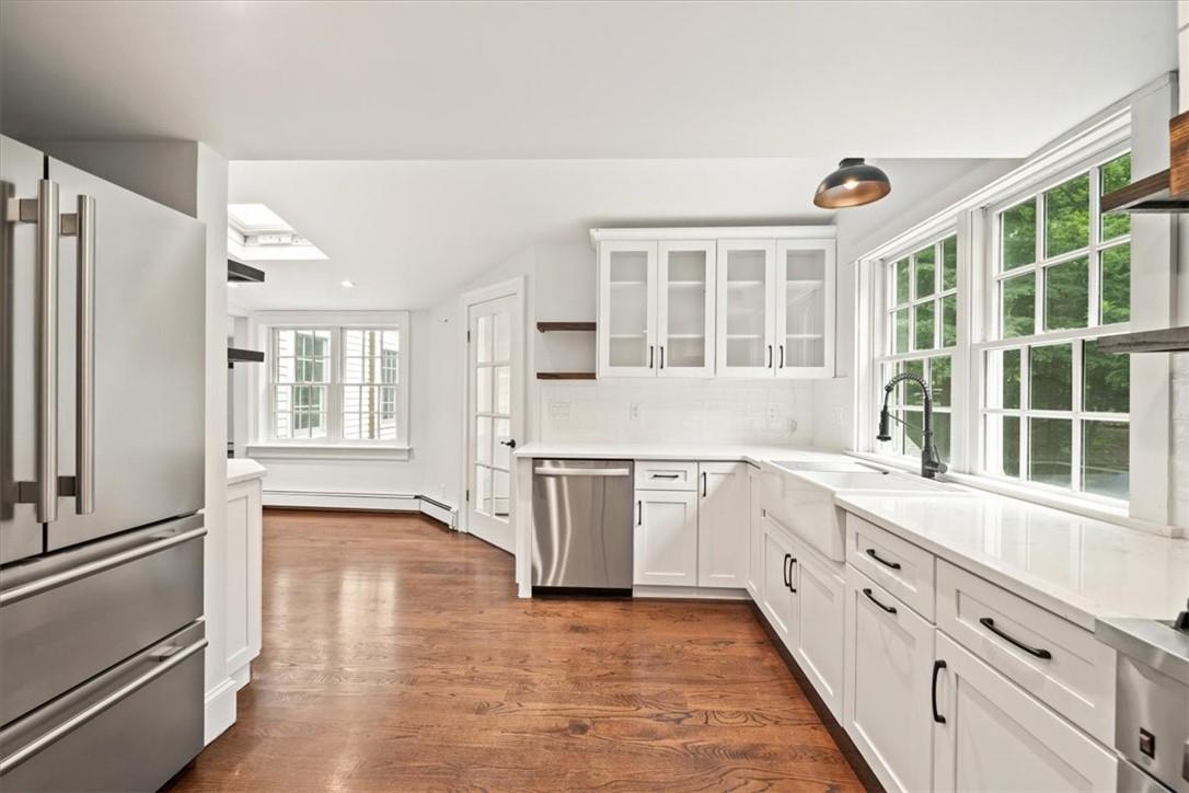 420 Nanny Hagen Road, Thornwood, NY 10594