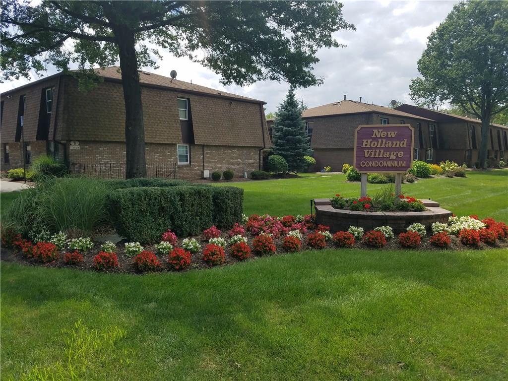 82 New Holland Village, Nanuet, NY 10954