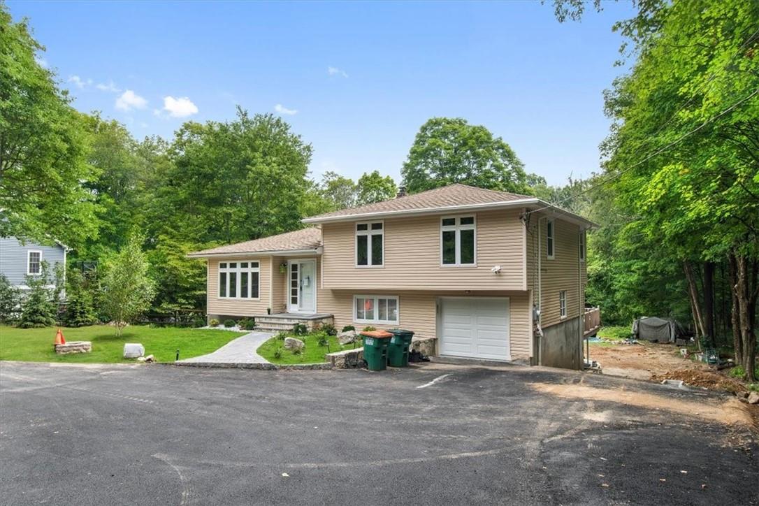 674 Sprout Brook Road, Putnam Valley, NY 10579