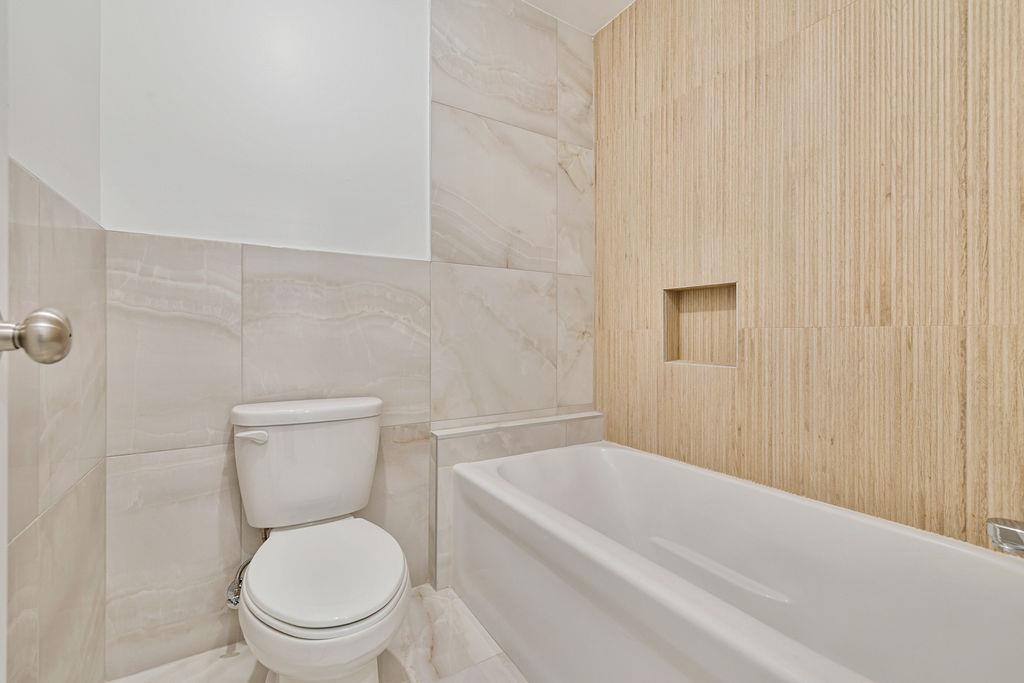 23 Northbrook Road # 202, Spring Valley, NY 10977