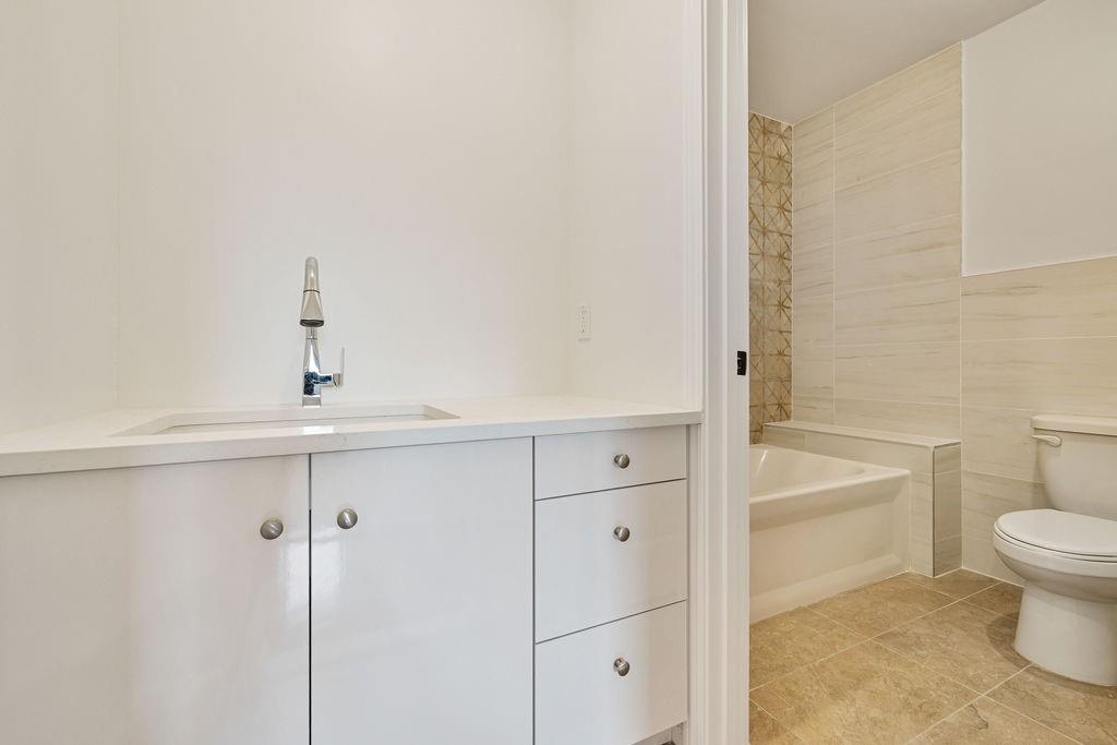 23 Northbrook Road # 202, Spring Valley, NY 10977