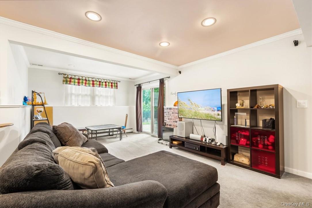 20 Lancaster Drive, Suffern, NY 10901