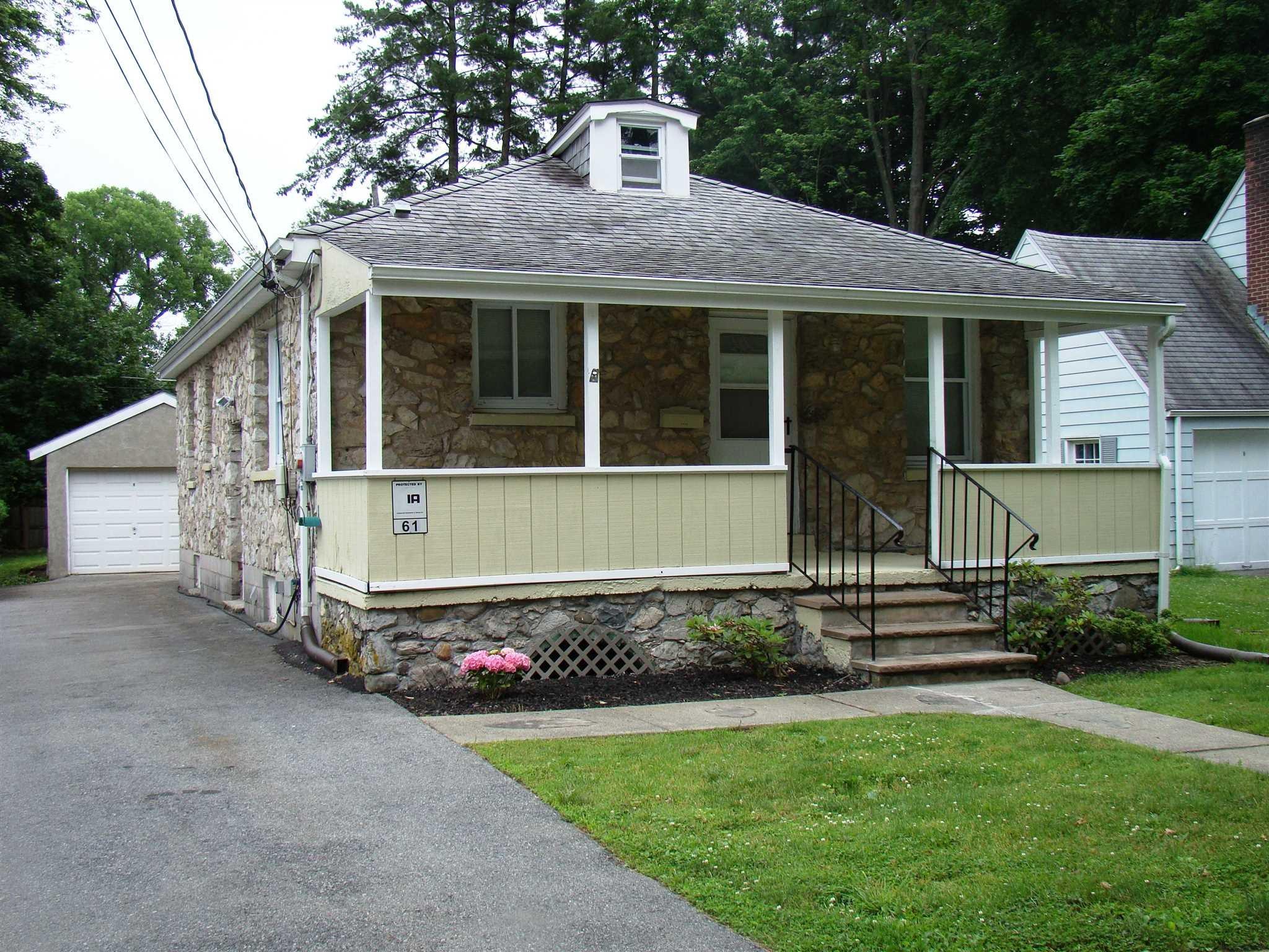 61 Parkwood Boulevard, Poughkeepsie, NY 12603