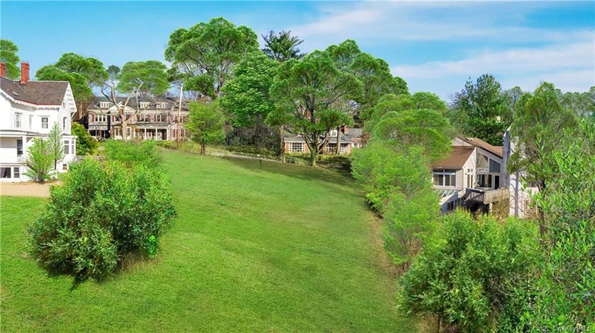 5239 Independence Avenue, Bronx, NY 10471