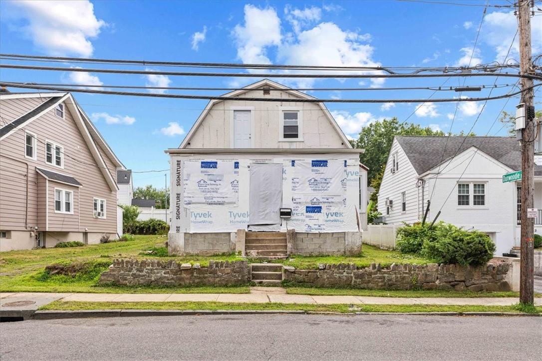 140 Sweetfield Circle, Yonkers, NY 10704