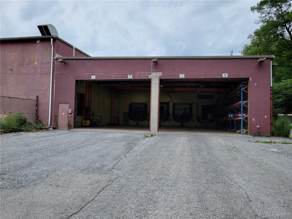 40 Commercial Avenue, Middletown, NY 10941