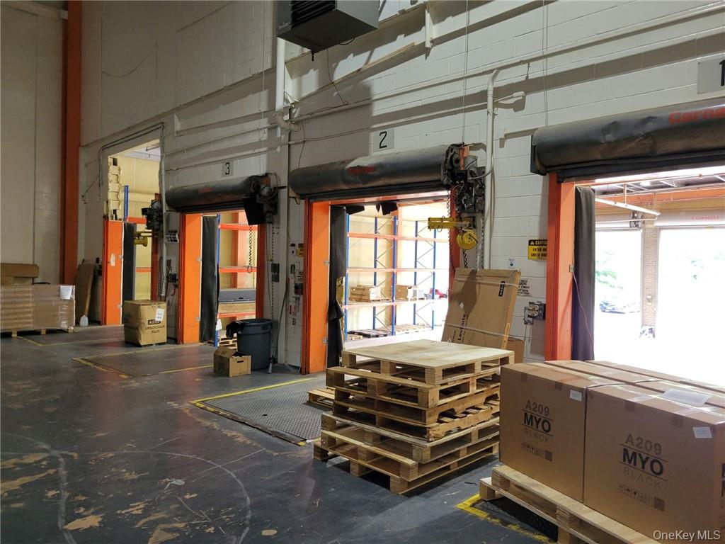 40 Commercial Avenue, Middletown, NY 10941