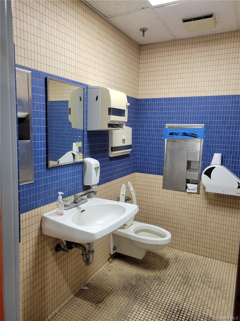 40 Commercial Avenue, Middletown, NY 10941