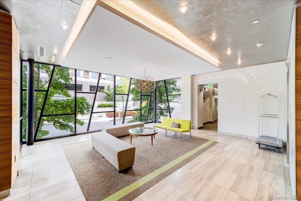 10 Dekalb Avenue # 505, White Plains, NY 10605