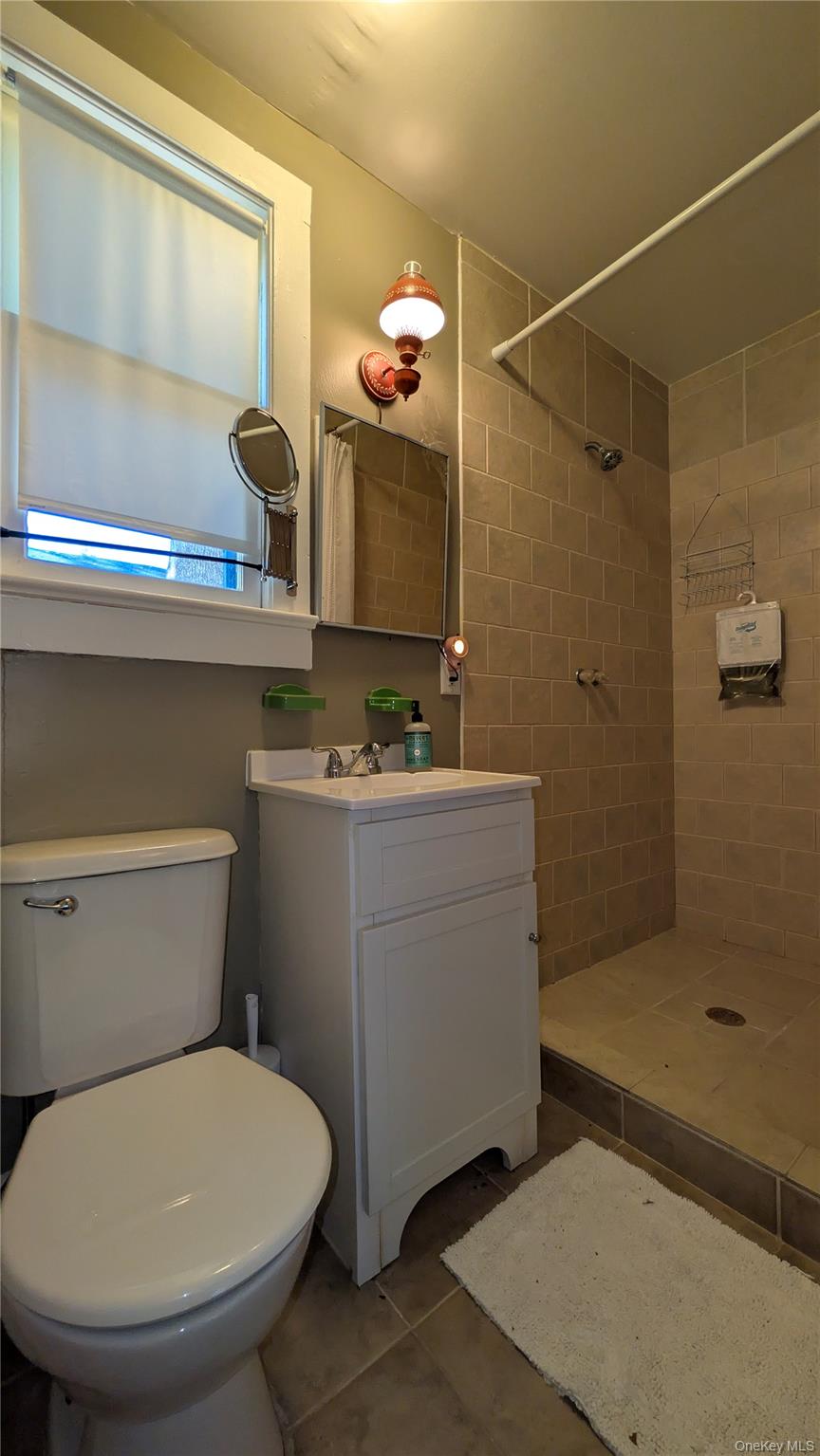 29 Kraw Street # 6, Spring Glen, NY 12483