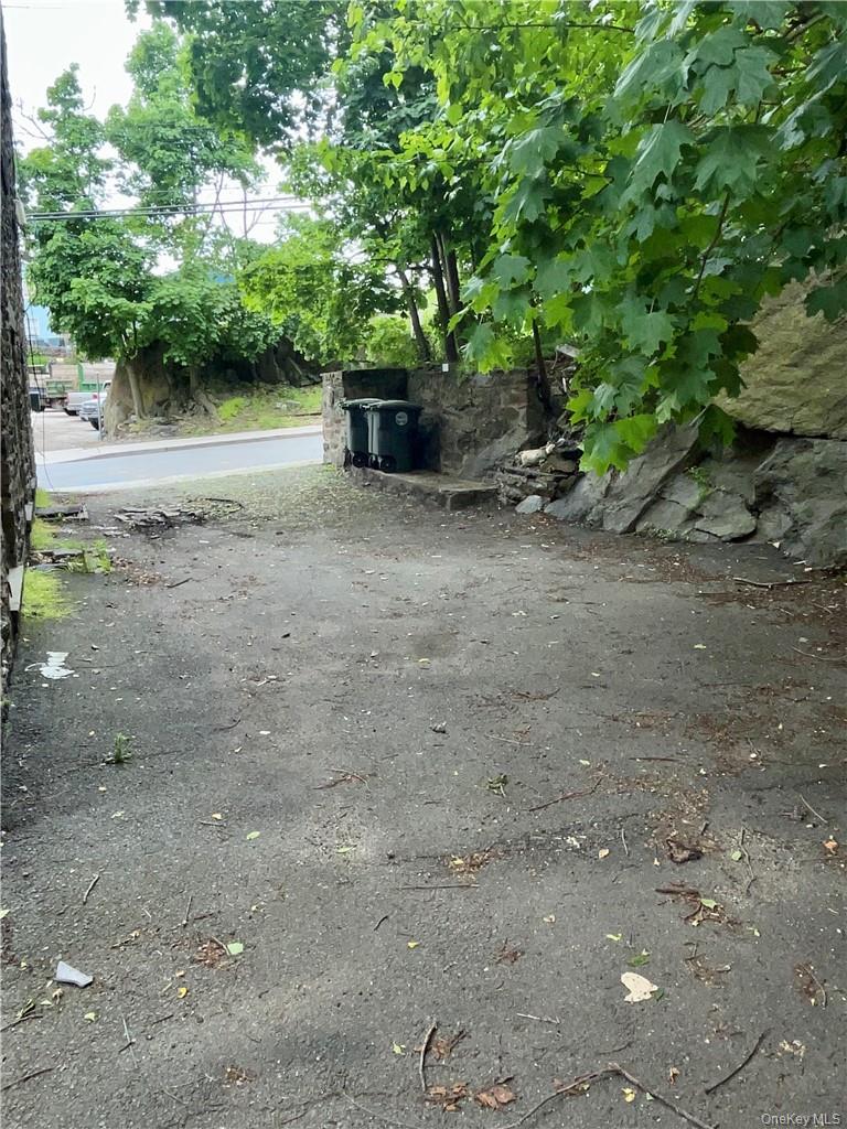 27 Fox Island Road, Port Chester, NY 10573