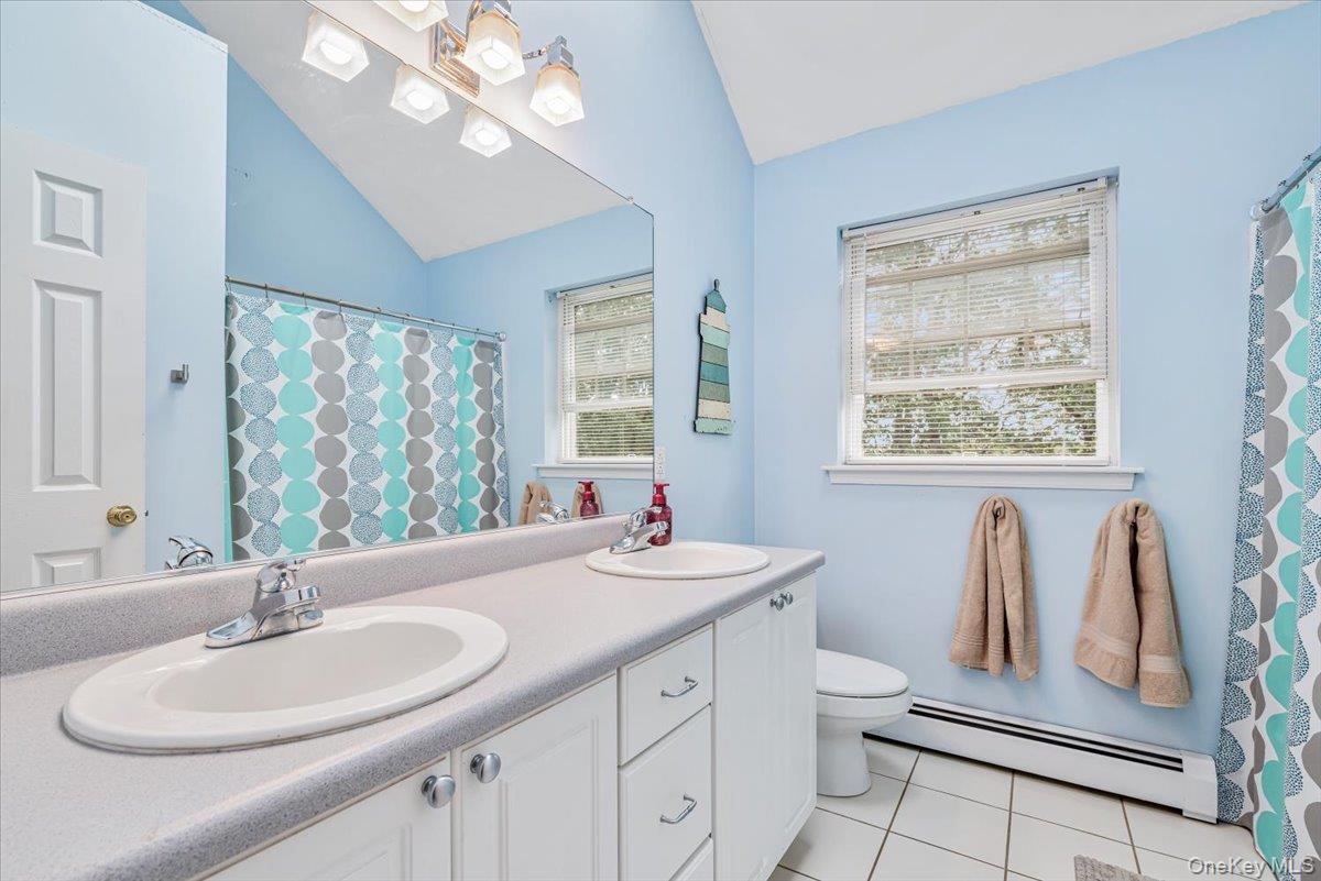 4 Carlisle Court, Highland Mills, NY 10930