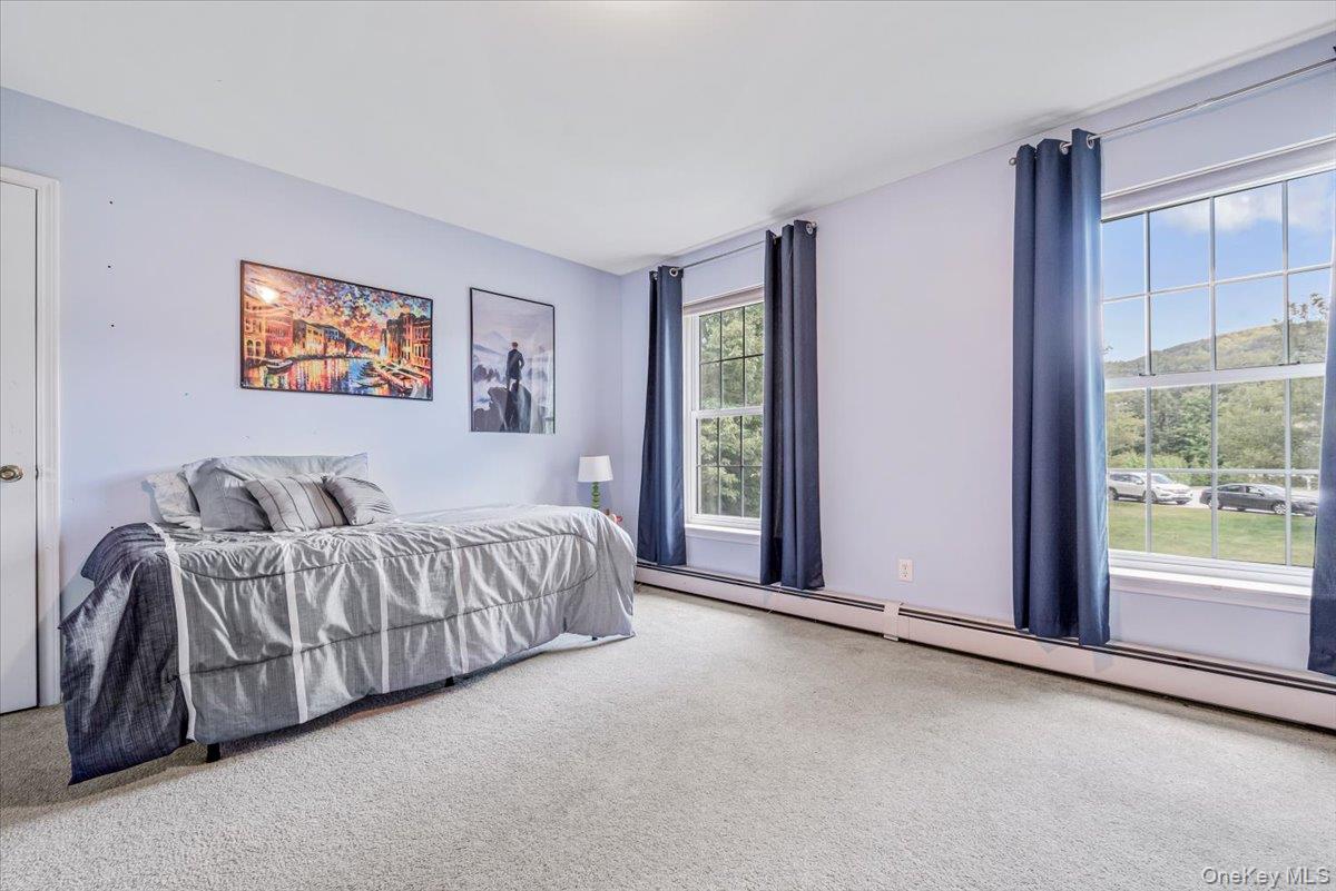 4 Carlisle Court, Highland Mills, NY 10930