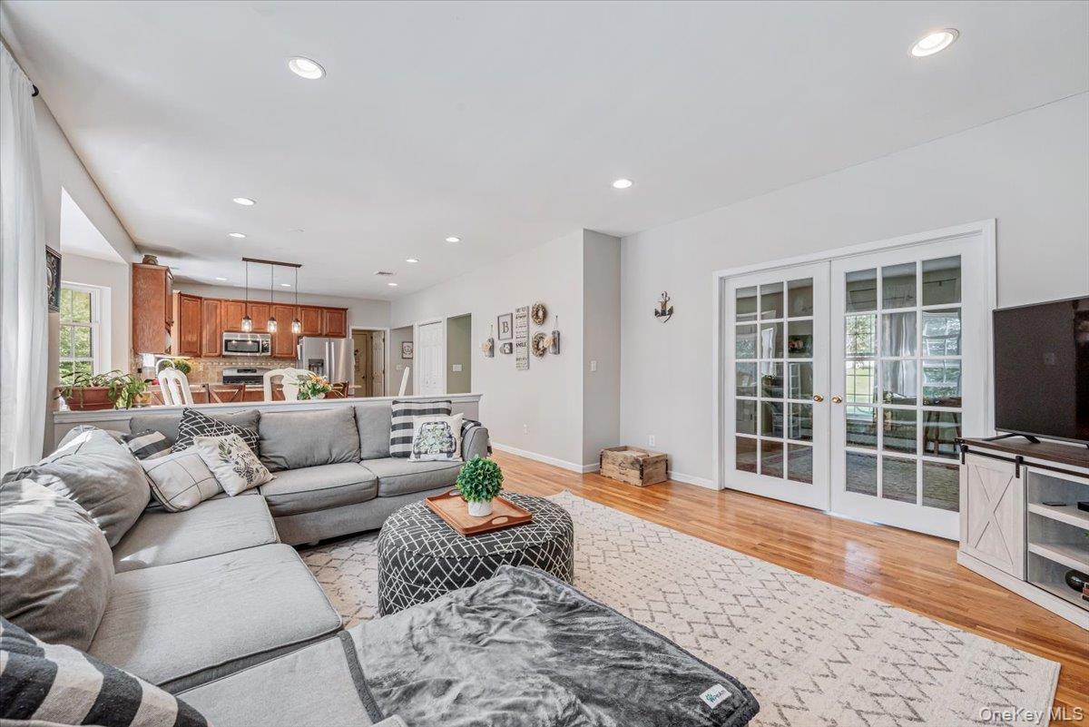 4 Carlisle Court, Highland Mills, NY 10930