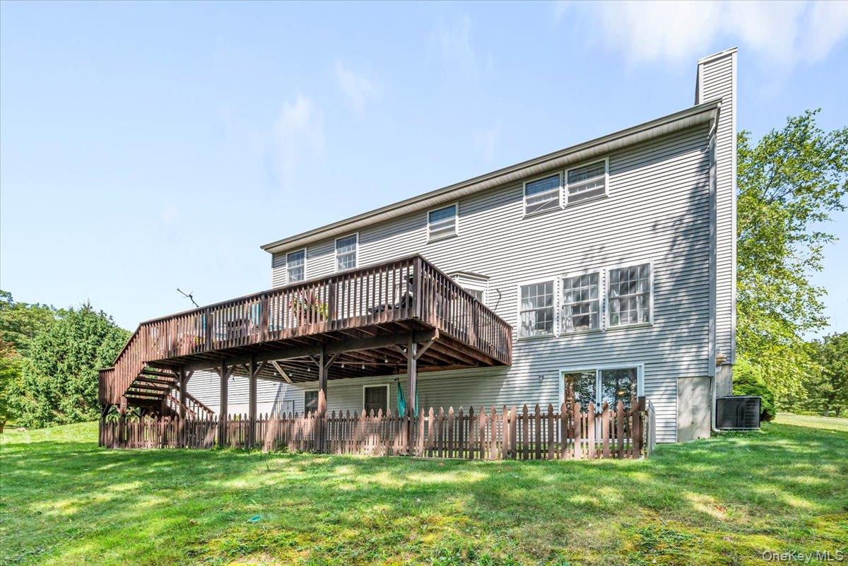 4 Carlisle Court, Highland Mills, NY 10930