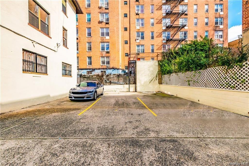 204 W 260th Street, Bronx, NY 10471