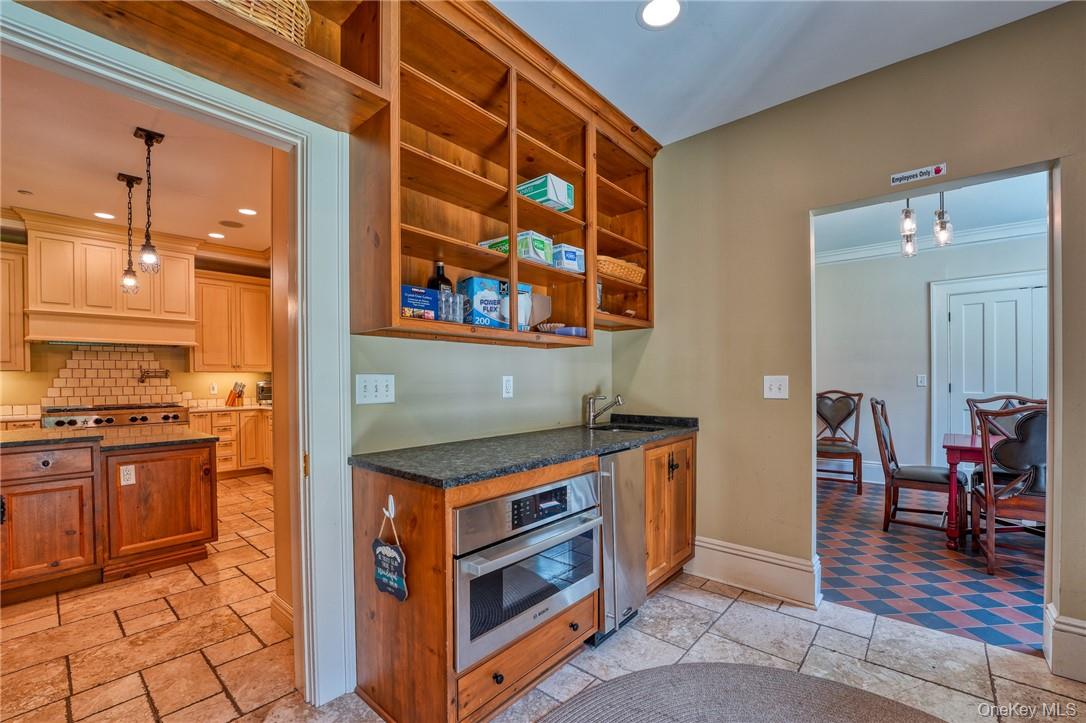 103 Carney Road, Ulster Park, NY 12487