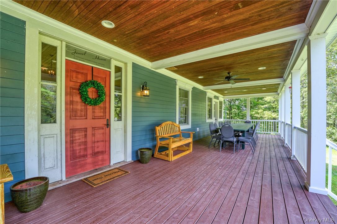 103 Carney Road, Ulster Park, NY 12487