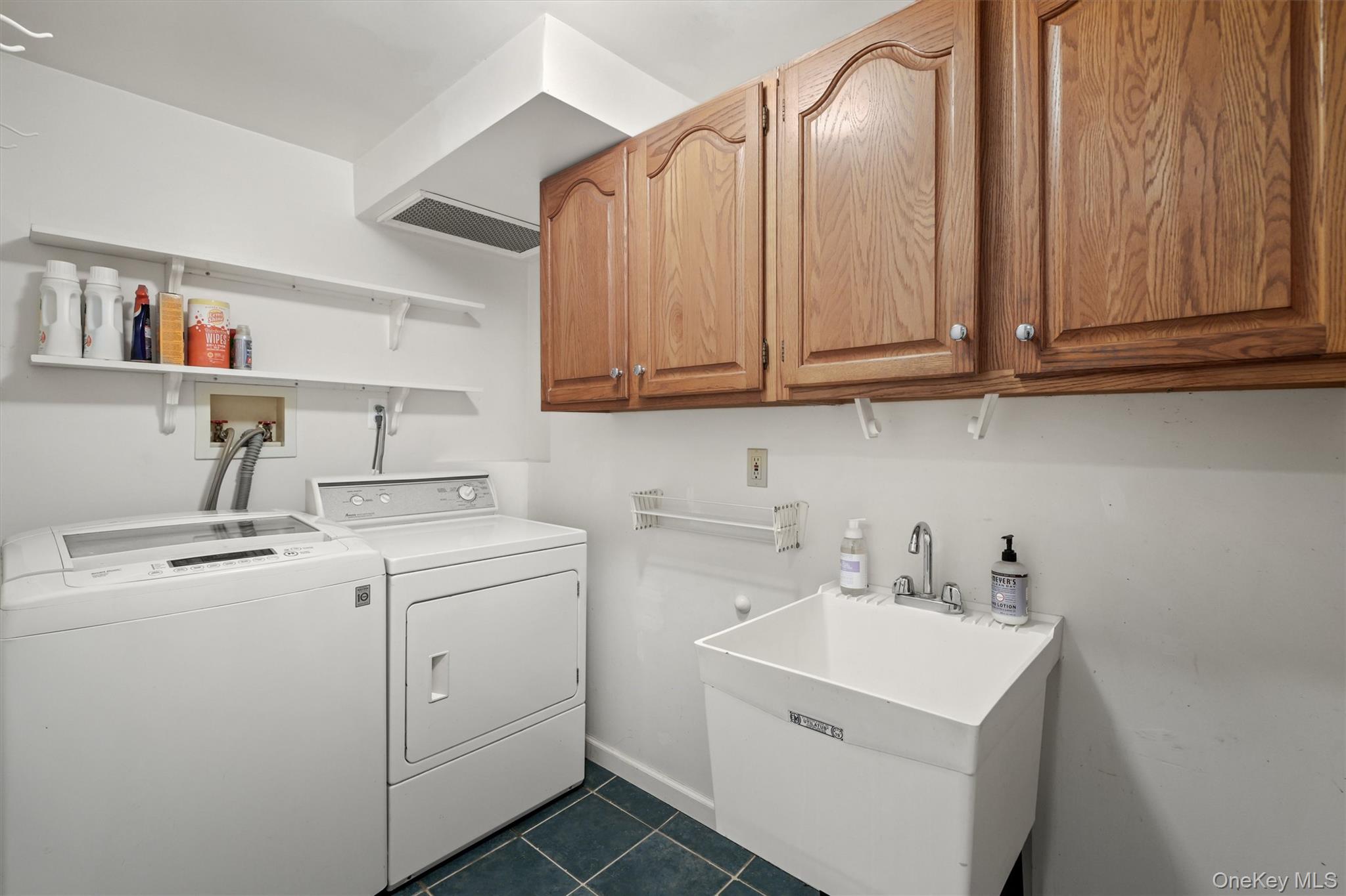 55 Van Orden Avenue, Suffern, NY 10901