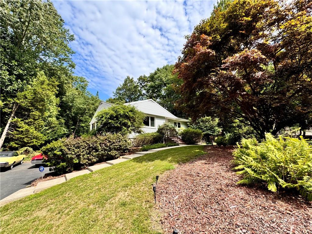 160 Pascack Road, Pearl River, NY 10965