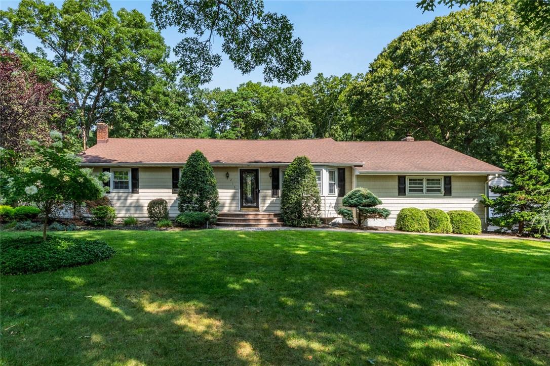 215 Johnson Avenue, Islandia, NY 11749