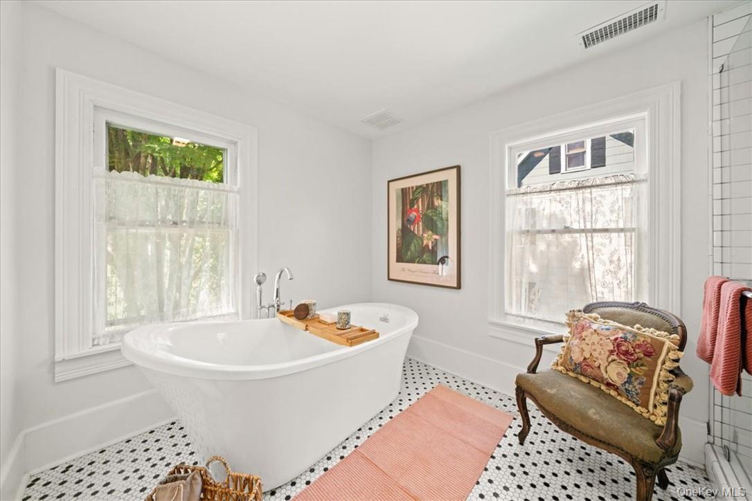 2585 River Road, Damascus, PA 18415