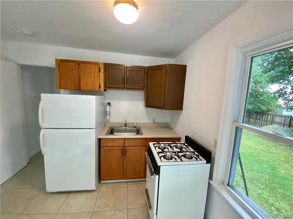 1860 E main Street, Mohegan Lake, NY 10547