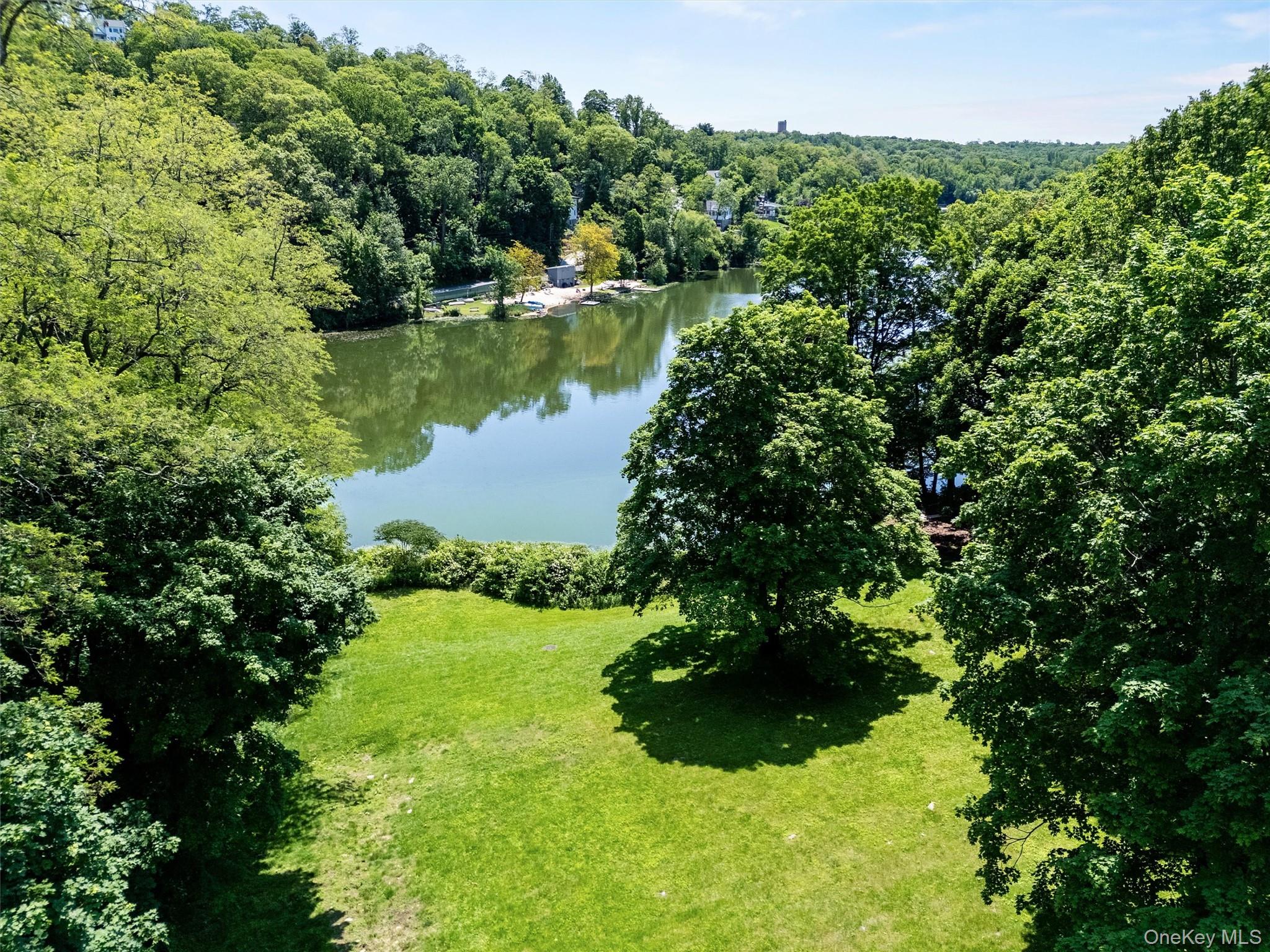 1860 E main Street, Mohegan Lake, NY 10547